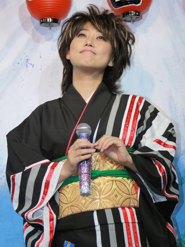 水谷千重子リサイタルツアーDVD発売記念＆紅白出場祈願浅草詣り写真ギャラリー（10枚目）