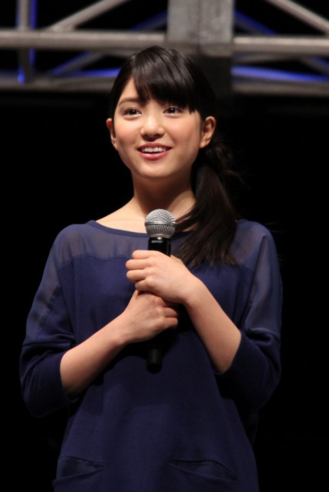 川島海荷、HUNTER×HUNTERステージにサプライズ登場！　好きなタイプは「クラピカ」　画像ギャラリー（8枚目）