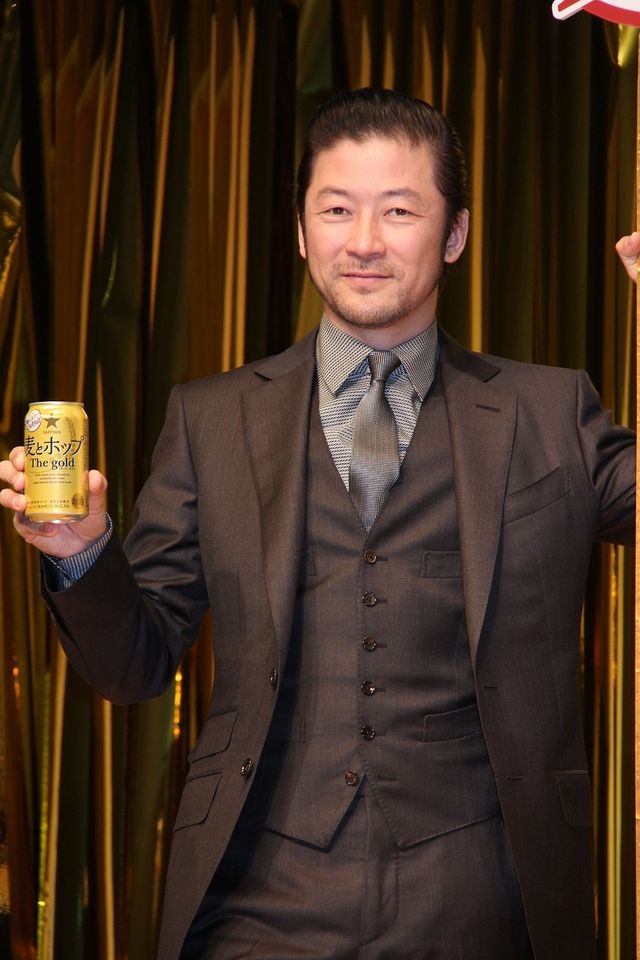 V6岡田准一と浅野忠信がCMで共演！発表会フォトギャラリー（7枚目）