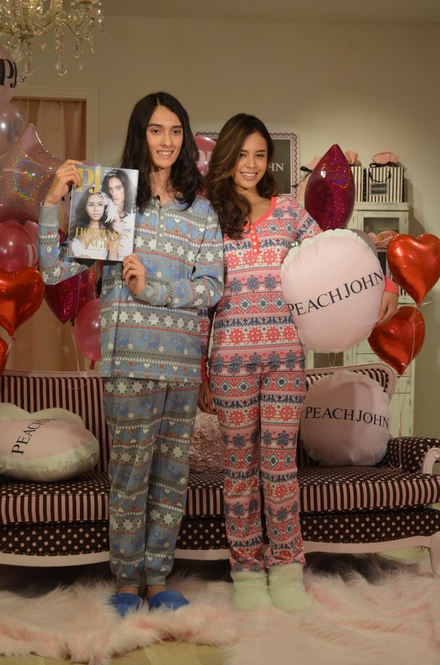 ネガティブモデル栗原類が出席！「ピーチ・ジョン カタログ2012冬号カバーお披露目イベント」フォトギャラリー（28枚目）