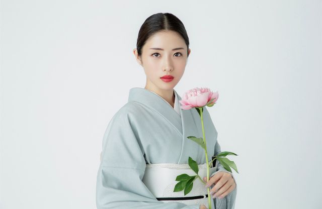 石原さとみの美しい和装姿！ドラマ「高嶺の花」：フォトギャラリー