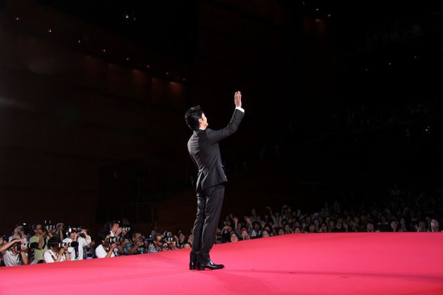 オノマチ、福山雅治に赤面？映画『そして父になる』ジャパンプレミアフォトギャラリー（2枚目）