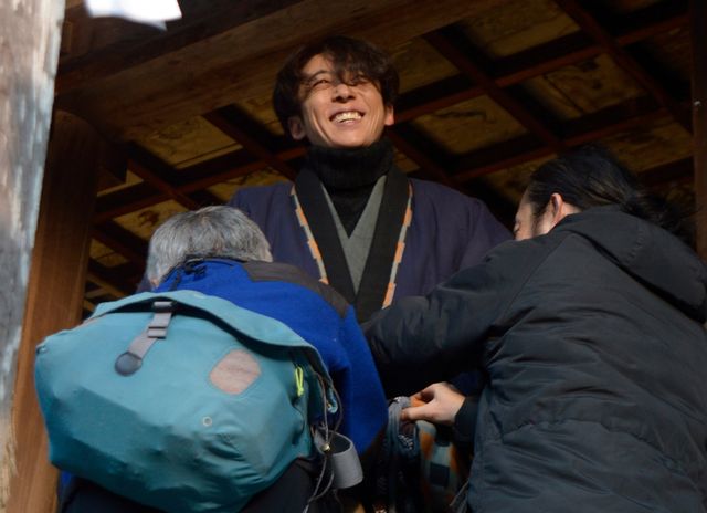 『脛擦りの森』メイキングより高橋一生