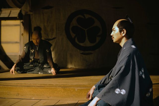 「どうする家康」家康＆数正、涙の対話シーン＜第33回場面写真＞（2枚目）