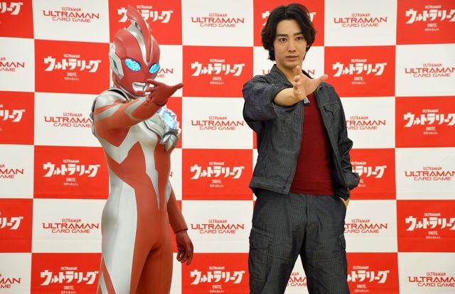 ソラト・近藤頌利、ウルトラマンオメガと最終回ぶりの再会！「ウルトラマン カードゲーム」公式日本大会にサプライズ登場：フォトギャラリー