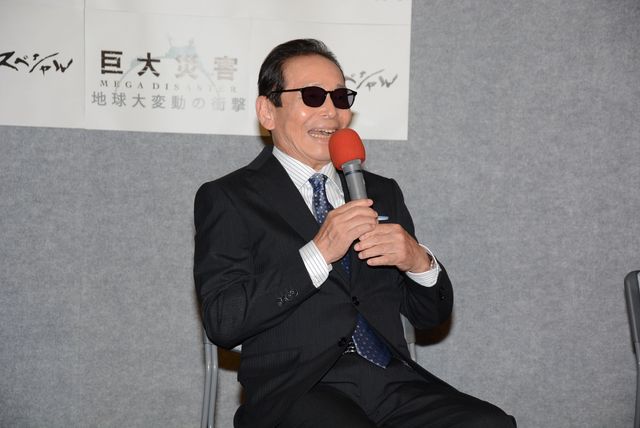 マイクが似合うタモリ！フォトギャラリー（3枚目）