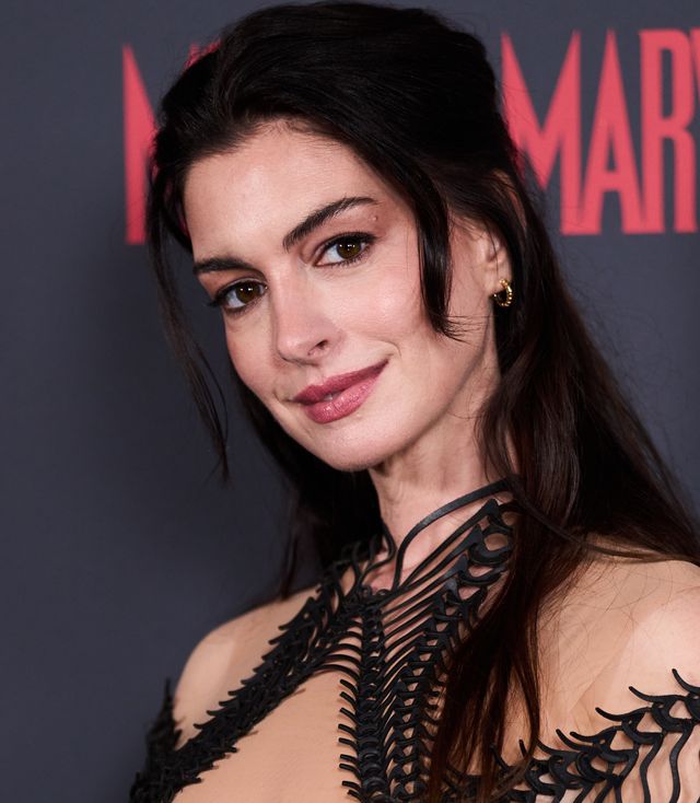 アン・ハサウェイ