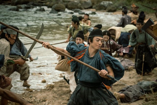 「刀伊の入寇」髭もじゃ隆家が大活躍！「光る君へ」第46回場面写真（17枚目）