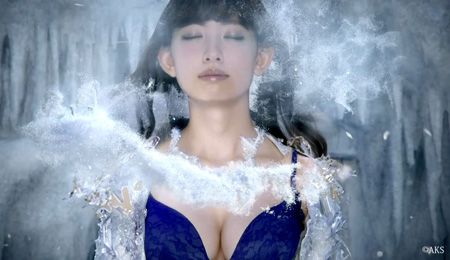 小嶋陽菜が“氷の女王”に！