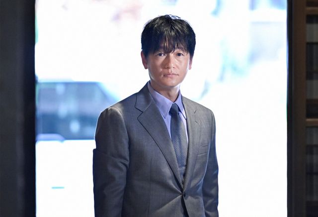 吉高由里子×松下洸平×井浦新「最愛」初回場面写真（2枚目）