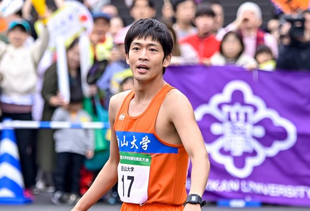 吉高由里子×松下洸平×井浦新「最愛」初回場面写真（16枚目）