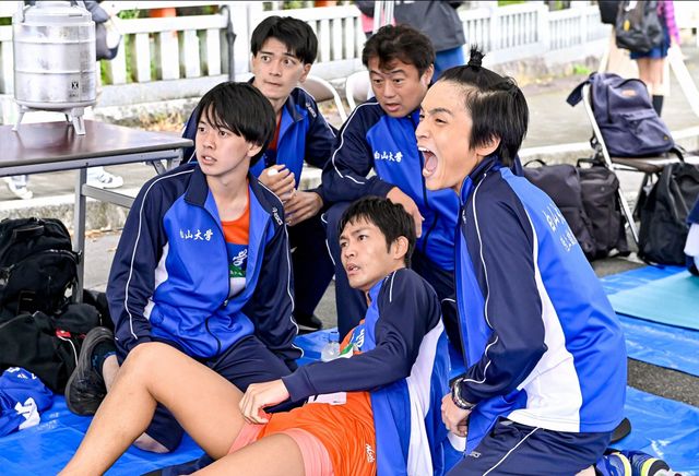 吉高由里子×松下洸平×井浦新「最愛」初回場面写真（17枚目）