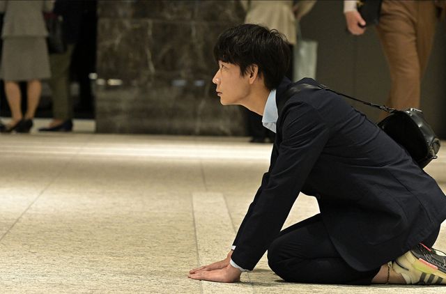 綾野剛主演日曜劇場「オールドルーキー」場面写真：フォトギャラリー