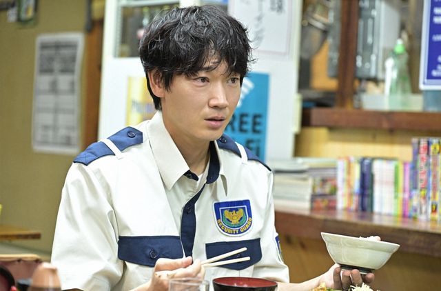 綾野剛主演日曜劇場「オールドルーキー」場面写真（11枚目）