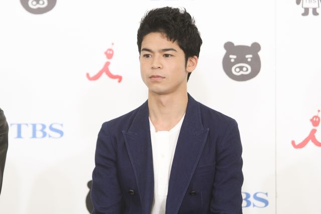 “百獣の王”武井壮、ワッキーがサソリをカブリ！フォトギャラリー（7枚目）