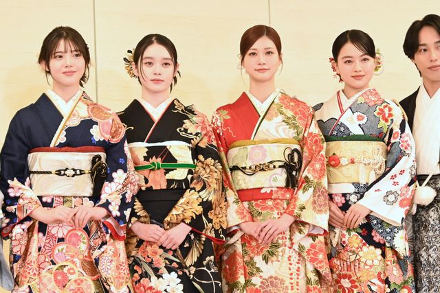 生見愛瑠・高石あかり・上坂樹里らエイベックス所属タレントが晴れ着で集結：フォトギャラリー