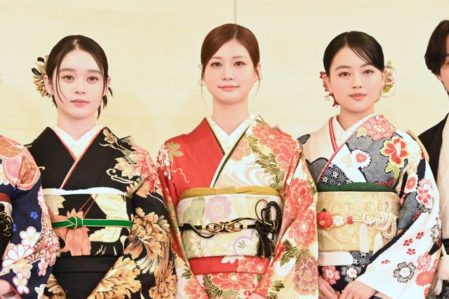 生見愛瑠・高石あかり・上坂樹里らエイベックス所属タレントが晴れ着で集結（5枚目）
