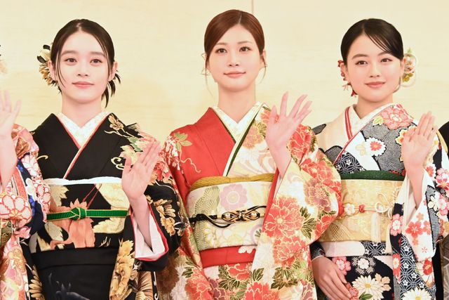 生見愛瑠・高石あかり・上坂樹里らエイベックス所属タレントが晴れ着で集結（6枚目）