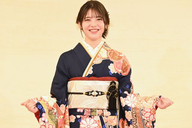 生見愛瑠・高石あかり・上坂樹里らエイベックス所属タレントが晴れ着で集結（13枚目）