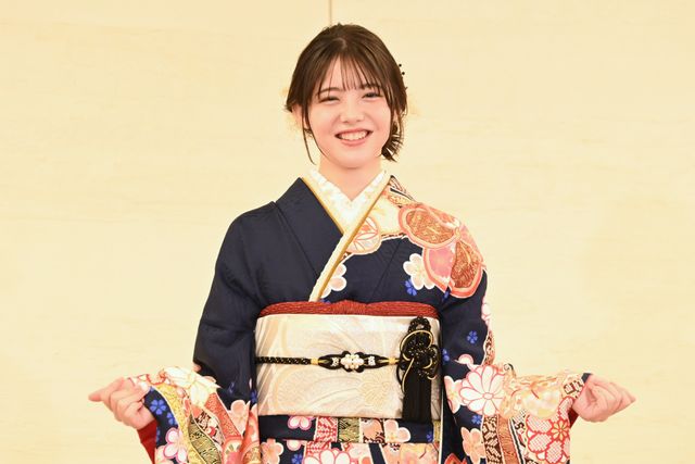 生見愛瑠・高石あかり・上坂樹里らエイベックス所属タレントが晴れ着で集結（14枚目）