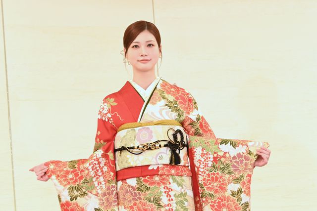 生見愛瑠・高石あかり・上坂樹里らエイベックス所属タレントが晴れ着で集結（22枚目）