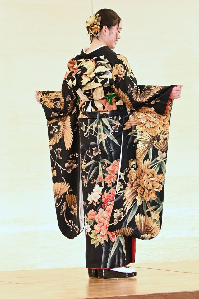 生見愛瑠・高石あかり・上坂樹里らエイベックス所属タレントが晴れ着で集結（29枚目）