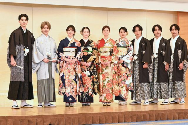 生見愛瑠・高石あかり・上坂樹里らエイベックス所属タレントが晴れ着で集結（33枚目）