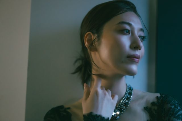 圧倒的美！月城かなとインタビュー撮りおろし＜9枚＞：フォトギャラリー