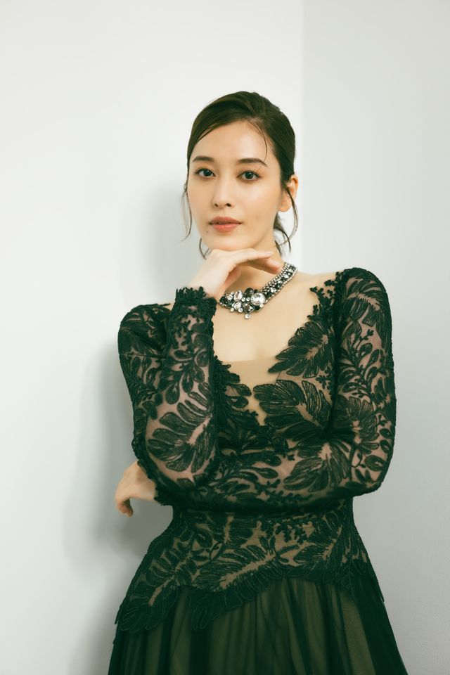 圧倒的美！月城かなとインタビュー撮りおろし＜9枚＞（7枚目）