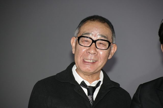 仲野太賀へのバースデー花束プレゼントも！『静かな雨』公開記念舞台あいさつ（7枚目）