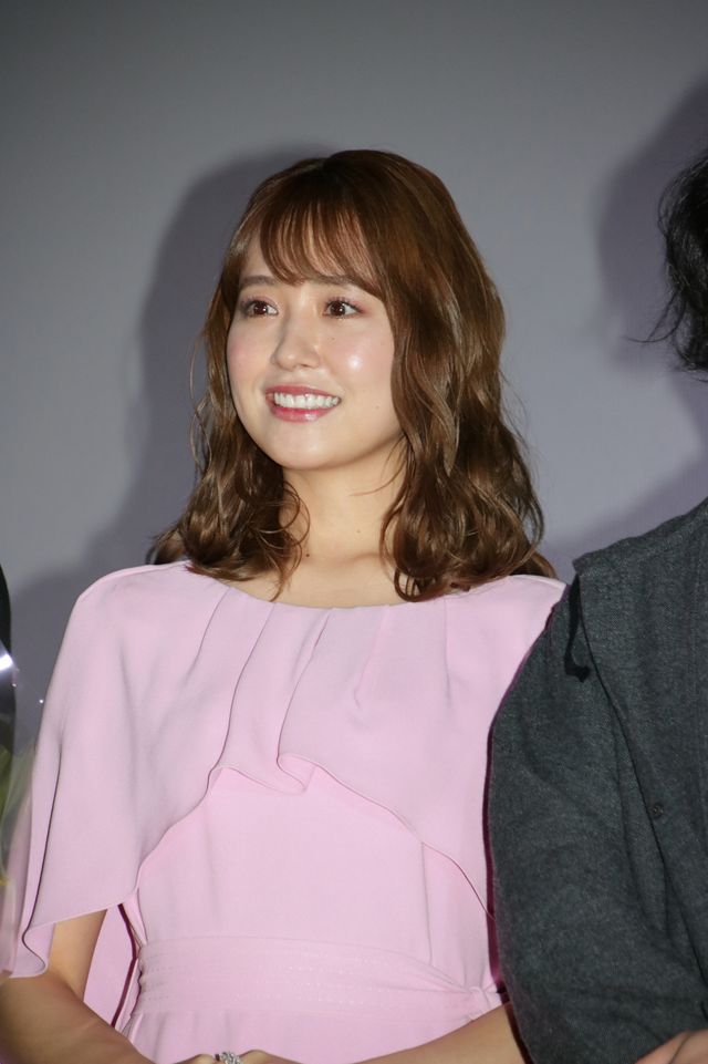 仲野太賀へのバースデー花束プレゼントも！『静かな雨』公開記念舞台あいさつ（9枚目）