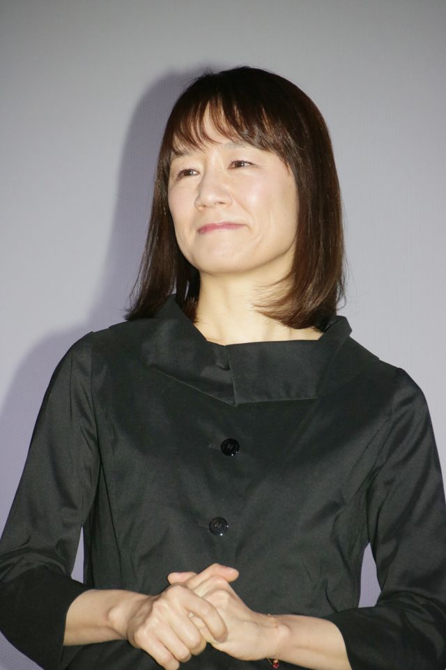 仲野太賀へのバースデー花束プレゼントも！『静かな雨』公開記念舞台あいさつ（12枚目）