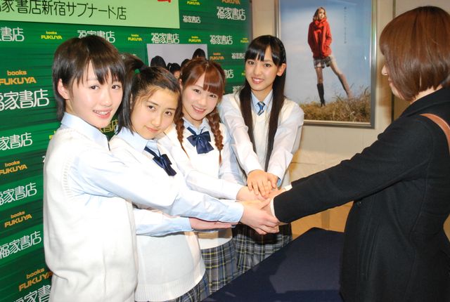 モー娘。10期組がキュートな衣装で登場！フォトギャラリー（5枚目）