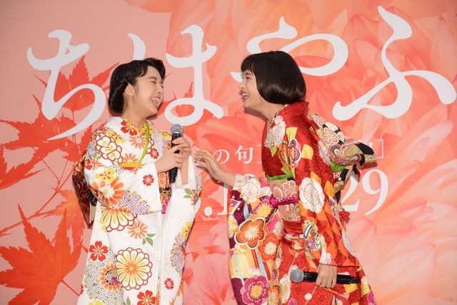 袴姿のPerfume、広瀬すずにダンスをレクチャー！写真ギャラリー（7枚目）