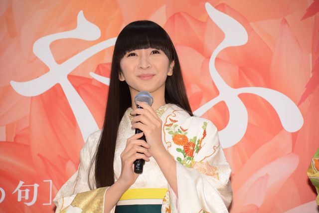 袴姿のPerfume、広瀬すずにダンスをレクチャー！写真ギャラリー（13枚目）