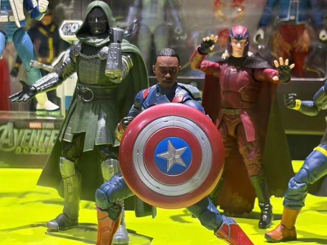 ヒーロー＆ヴィランがアッセンブル！ハズブロ『アベンジャーズ／ドゥームズデイ』マーベル・レジェンド展示（3枚目）