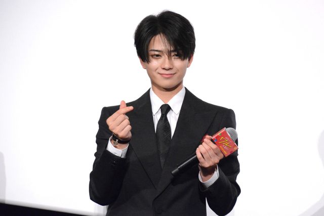 高橋恭平（なにわ男子）、高橋ひかる・岩瀬洋志と登壇『山口くんはワルくない』舞台挨拶＜全身あり＞（4枚目）