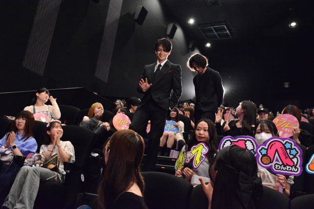 高橋恭平（なにわ男子）、高橋ひかる・岩瀬洋志と登壇『山口くんはワルくない』舞台挨拶＜全身あり＞（6枚目）