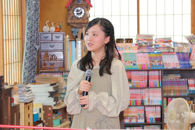 実写『ルックバック』すごい再現度！藤野＆京本の「部屋」撮影セットが復元（9枚目）