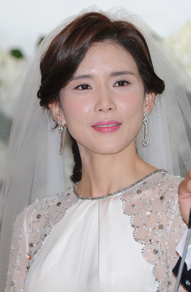 ラブラブなキス！挙式したチソン＆イ・ボヨン写真ギャラリー（4枚目）