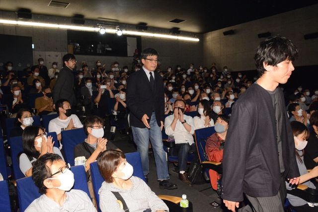 映画『由宇子の天秤』舞台あいさつ（2枚目）