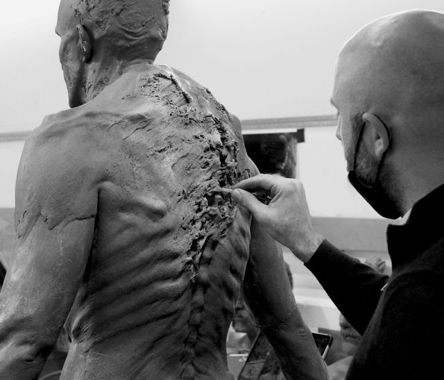 【ネタバレあり】ビル・スカルスガルド、オルロック伯爵の全貌公開！『ノスフェラトゥ』メイキング写真（6枚目）