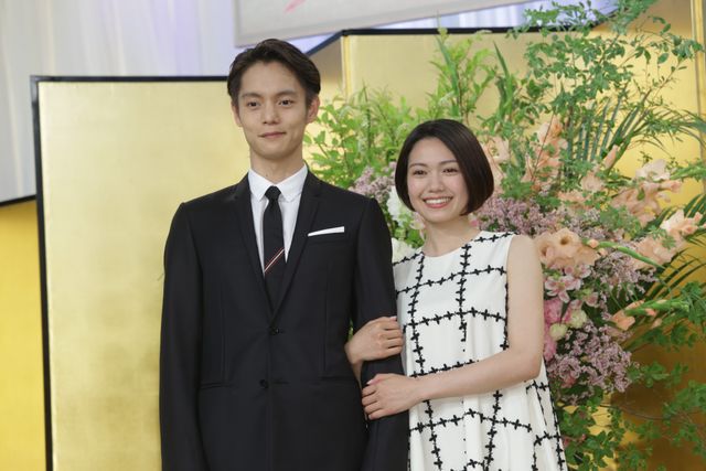 夫婦役の窪田正孝＆二階堂ふみ「1年間お願いします」 -「エール」ヒロイン発表会見（8枚目）