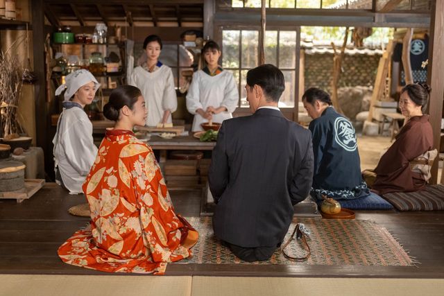 つかの間の楽しい時間を過ごすのぶ（今田美桜）＆次郎（中島歩）…「あんぱん」第10週「生きろ」第48回（2枚目）