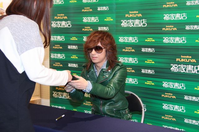 清春、初の詩集発売で握手会も！フォトギャラリー（10枚目）