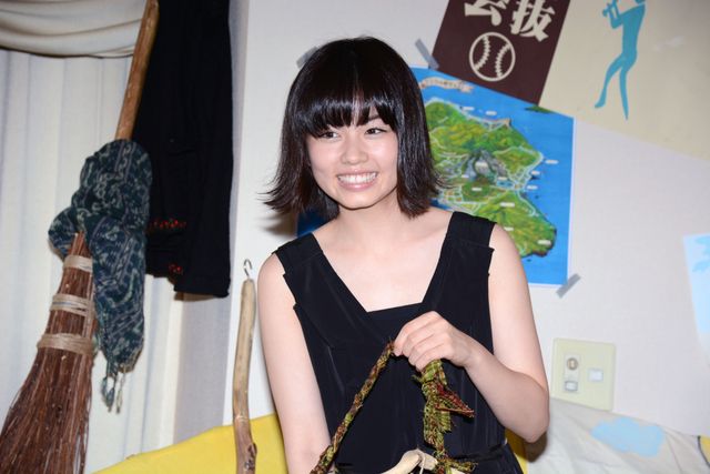 尾野真千子「ウンコの落書き」をしていた！『魔女宅』小芝風花が暴露！フォトギャラリー（2枚目）