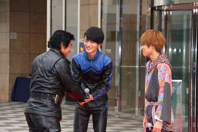 藤岡弘、愛車ネオサイクロン号に乗って登場！　アクションの後遺症も明かす　画像ギャラリー（3枚目）