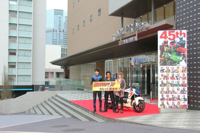 藤岡弘、愛車ネオサイクロン号に乗って登場！　アクションの後遺症も明かす　画像ギャラリー（11枚目）