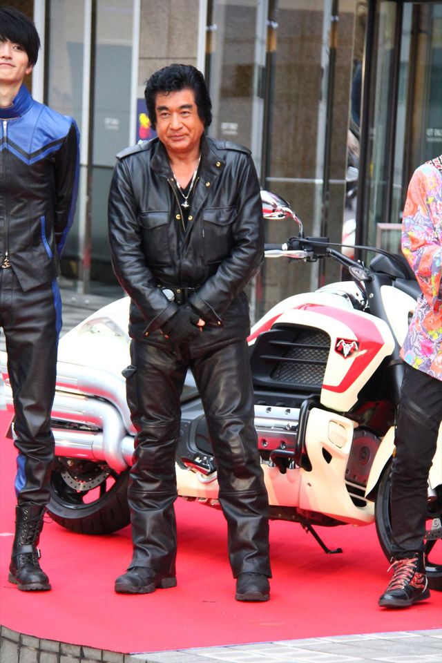 藤岡弘、愛車ネオサイクロン号に乗って登場！　アクションの後遺症も明かす　画像ギャラリー（15枚目）