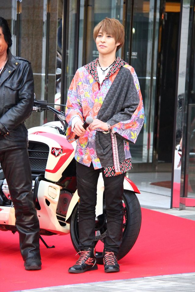 藤岡弘、愛車ネオサイクロン号に乗って登場！　アクションの後遺症も明かす　画像ギャラリー（17枚目）